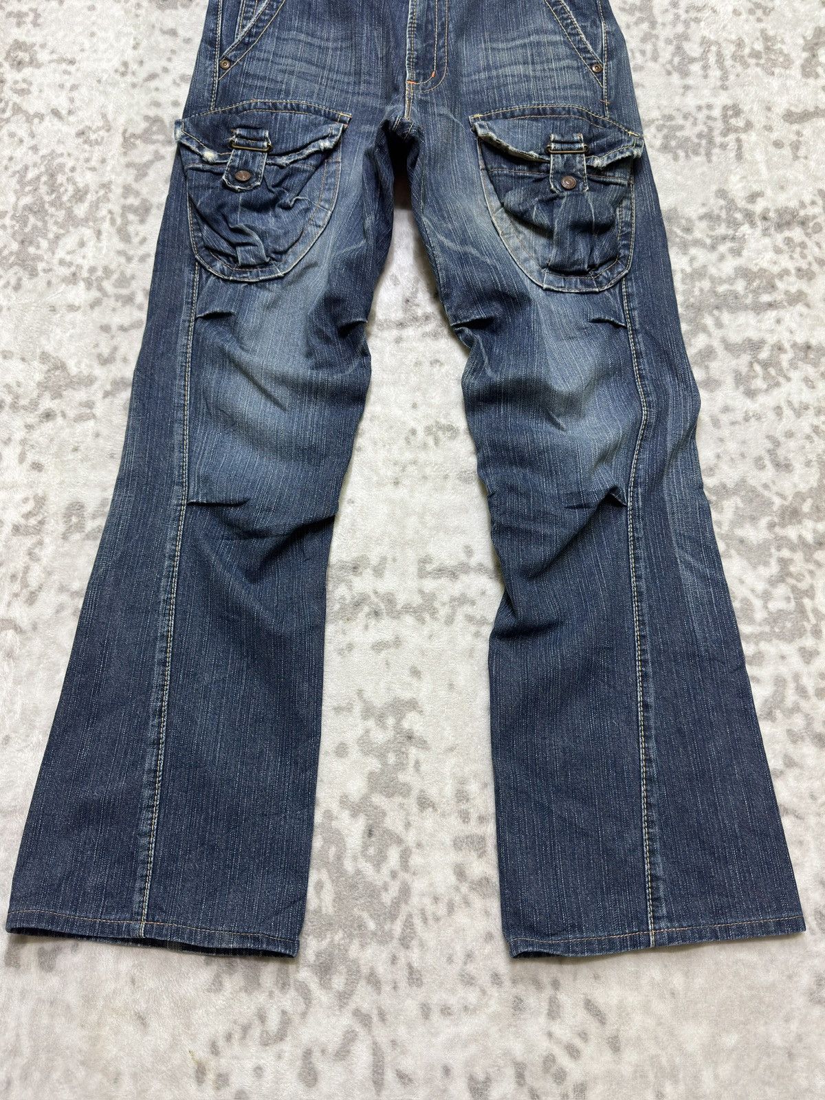 Edwin Edwin K5651 Cargo Pocket Straight Cut Distressed Denim Jeans Size US 31 - 6 Thumbnail