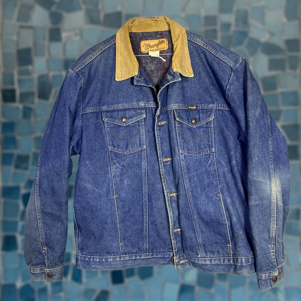 Wrangler VINTAGE Wrangler Denim Jacket Mens 46L Trucker Corduroy Blanket Lined USA Made Denim Jacket Mens 46L Blue Cowboy Western Jacket Mens Size US S / EU 44-46 / 1 - 1 Thumbnail
