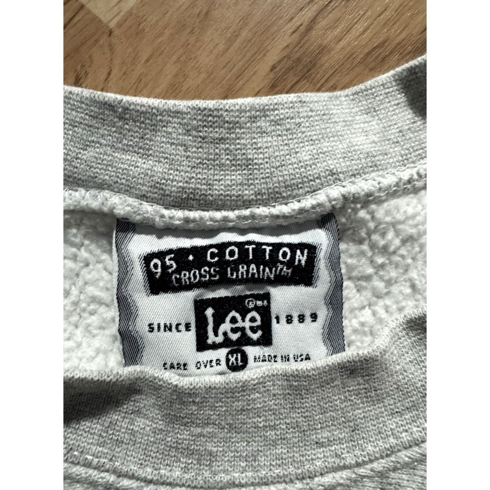 Lee VINTAGE Lee Crewneck Sweatshirt XL Gray Lock Haven University Softball 1990s Womens/Mens Size US XL / EU 56 / 4 - 2 Thumbnail