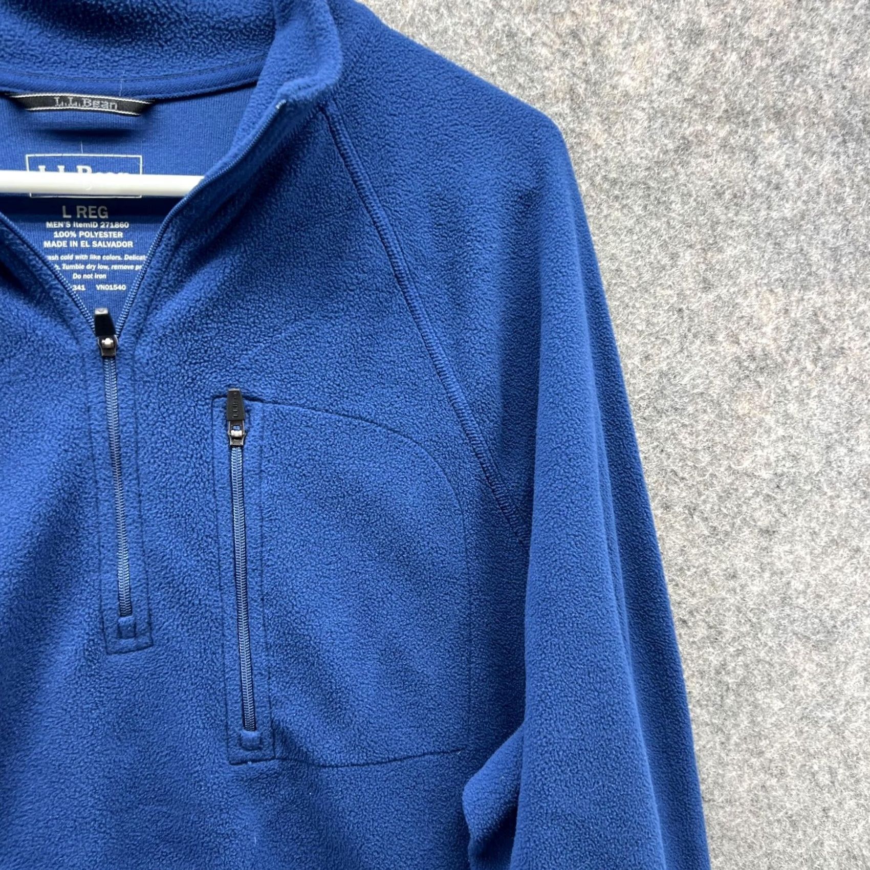 Vintage LL Bean Sweater Men Large Adult Blue 1/4 Zip Sweatshirt Polyester Fleece Mock Neck Long Sleeve Pullover 1/4 Zip Logo Vintage No N/A Size US L / EU 52-54 / 3 - 4 Thumbnail