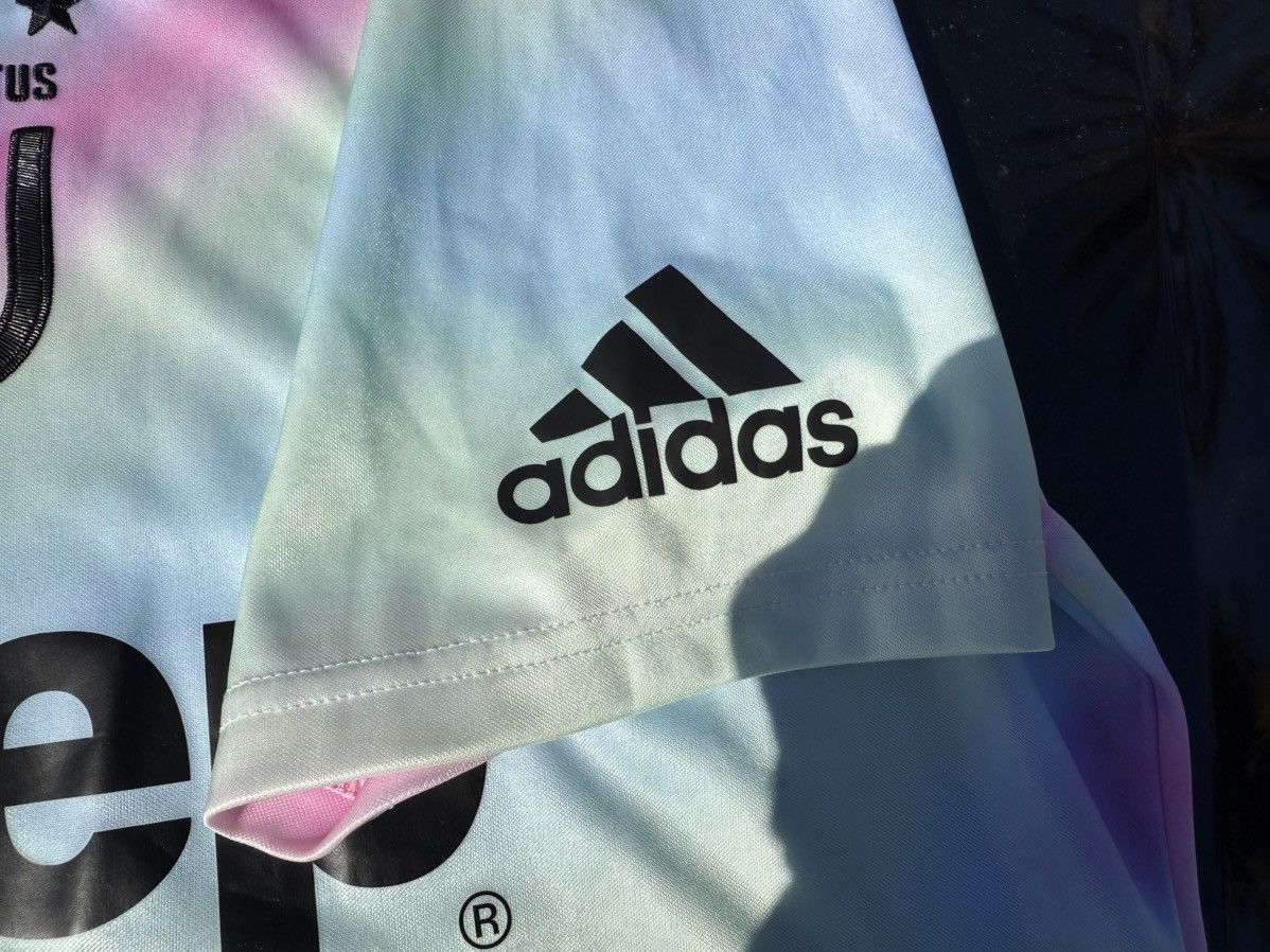 Adidas Adidas Juventus EA Soccer Jersey Rare Size US L / EU 52-54 / 3 - 6 Thumbnail