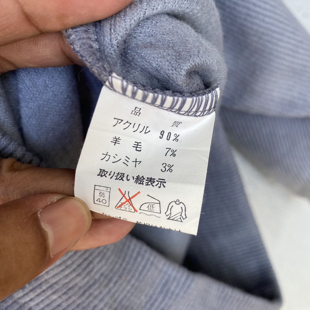 Japanese Brand Vintage Claudio Valentino Embroidery Logo Knit Sweatshirt Size US M / EU 48-50 / 2 - 8 Thumbnail