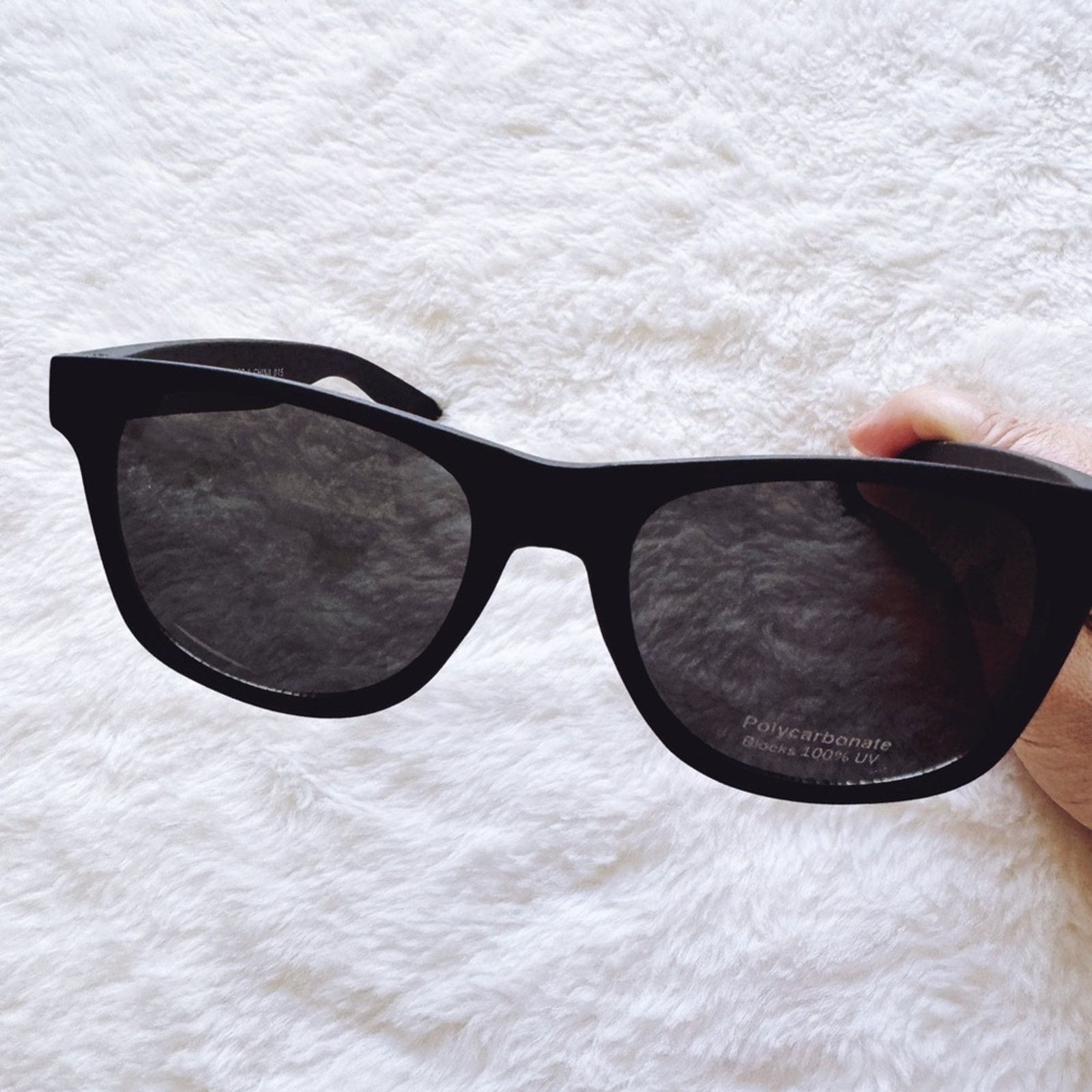 Other Lola Matte Black Polycarbonate Sunglasses Size ONE SIZE - 6 Thumbnail