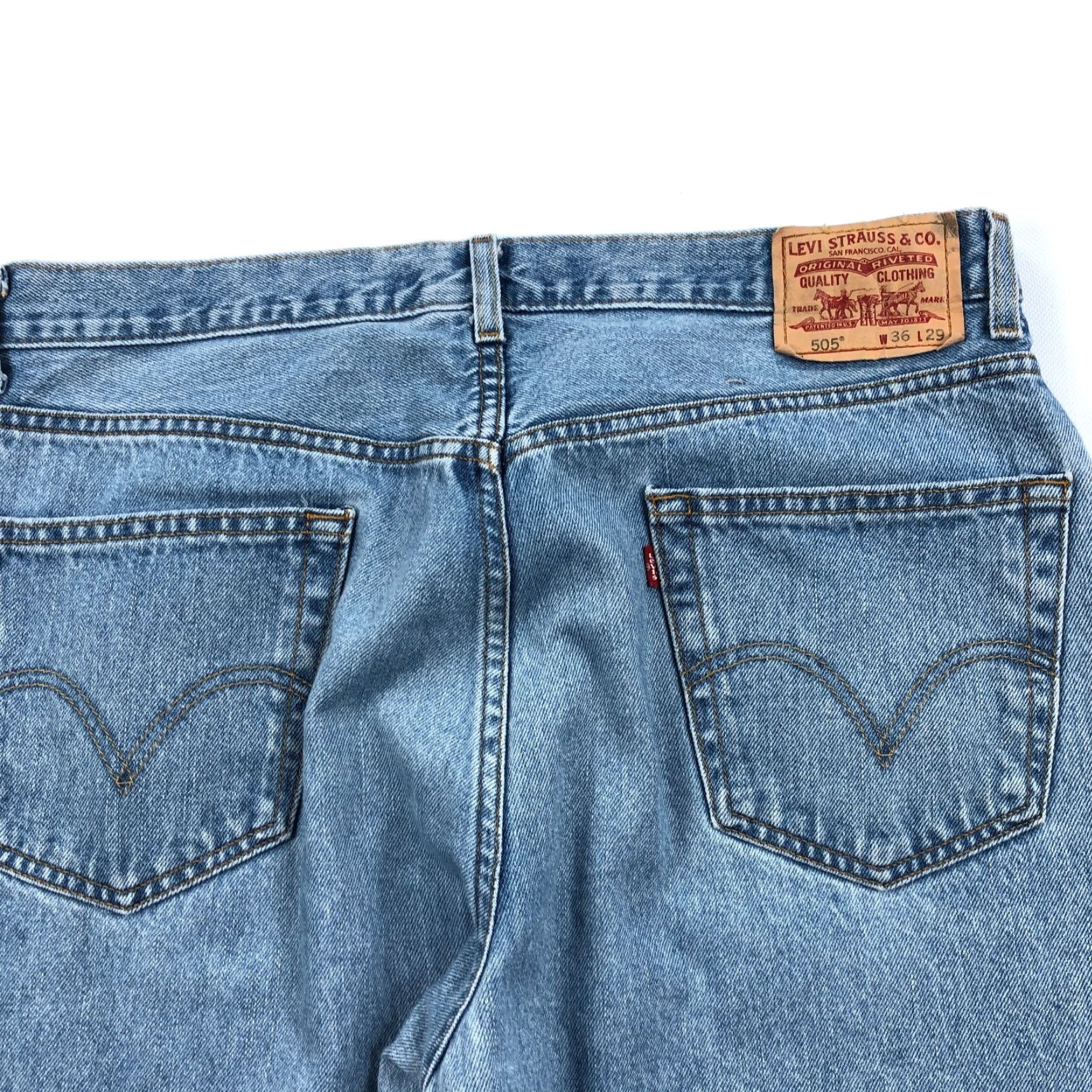 Levi's VINTAGE Levi's Jeans Mens 36x29 American Blue 505 Denim Cotton 5-Pocket Straight 90s USA Womens Men? Size US 36 / EU 52 - 4 Thumbnail