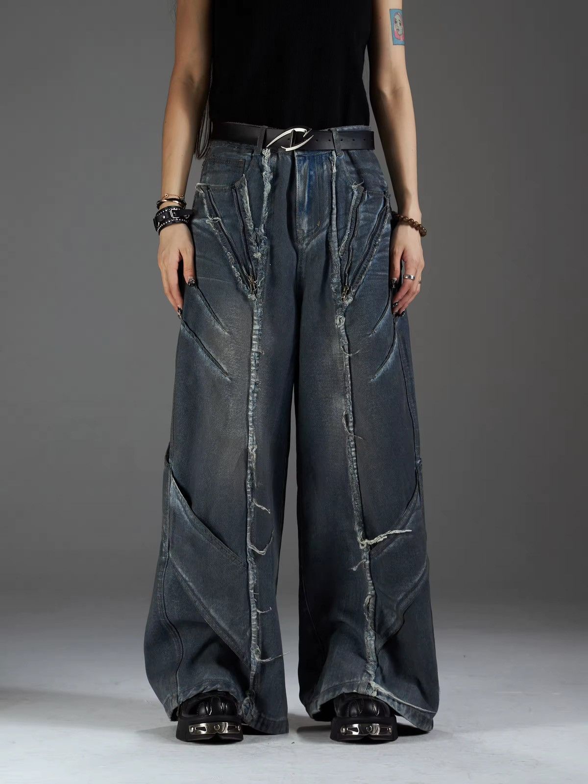 Designer × Jean Distressed Washed Deconstructed Patchwork Jeans y2k Pants Size US 28 / EU 44 - 3 Thumbnail