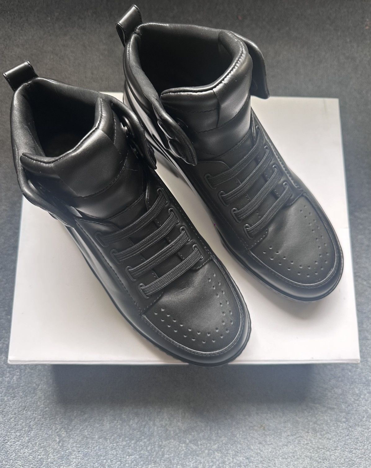3.1 Phillip Lim 3.1 Phillip Lim High Top Calfskin Leather Sneakers Size US 10.5 / EU 43-44 - 4 Thumbnail