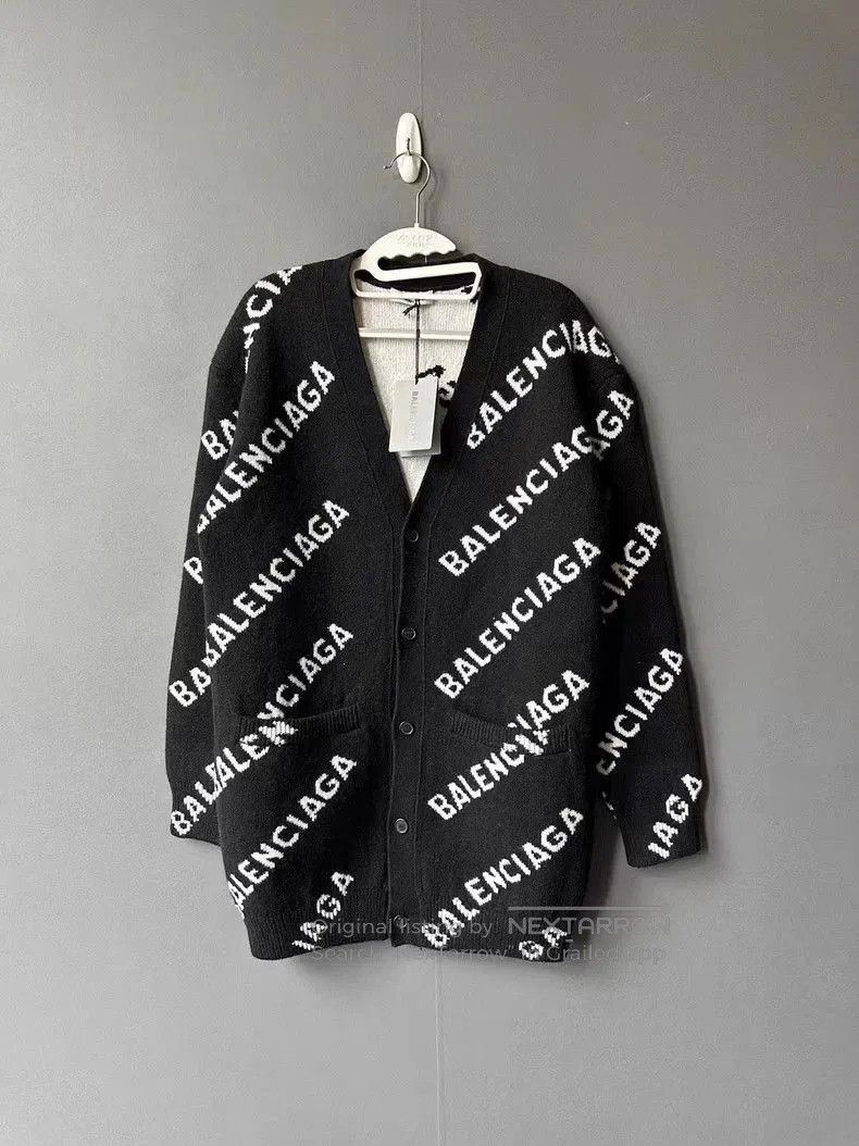 Balenciaga Balenciaga Logo Print Cardigan. Size US S / EU 44-46 / 1 - 1 Thumbnail