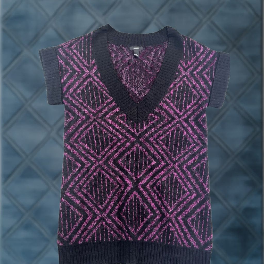 Alfani Alfani Women's Short Sleeve Pullover Knit Sweater Dark Purple Size Medium Size M / US 6-8 / IT 42-44 - 1 Thumbnail