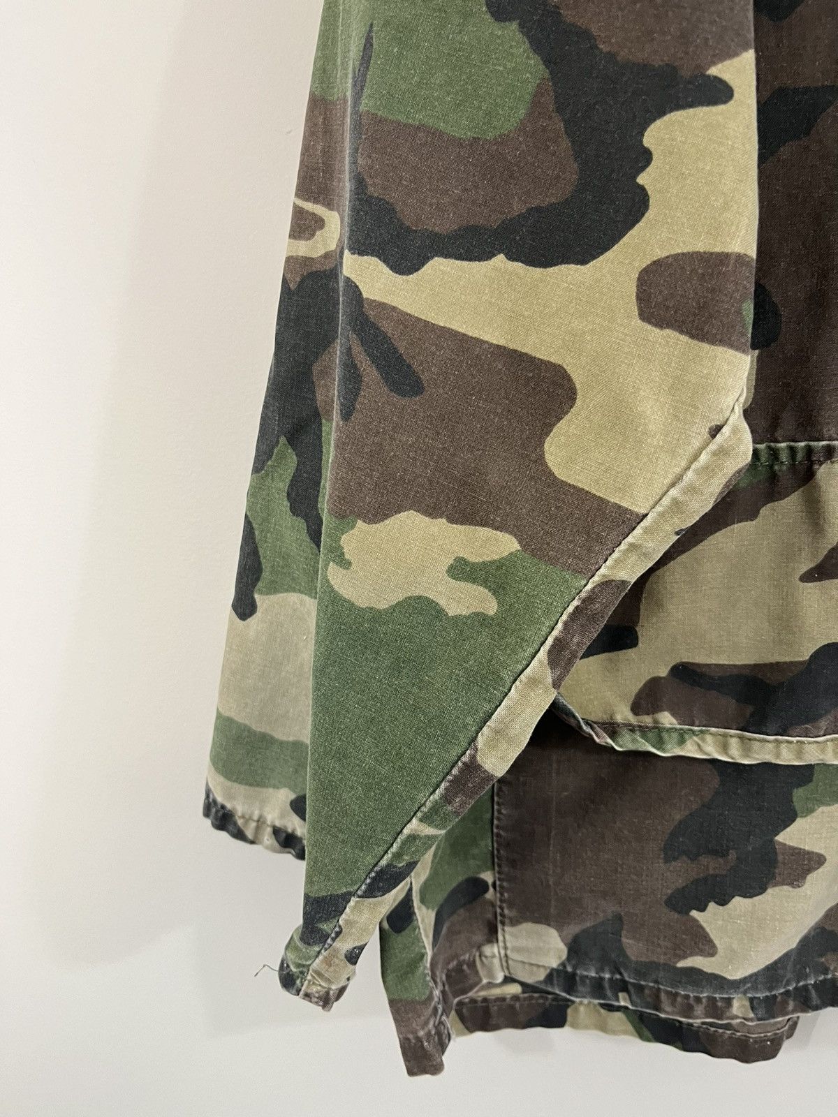 Vintage Thrashed Camo Print Military Army Overshirt Jacket Size US XL / EU 56 / 4 - 9 Thumbnail