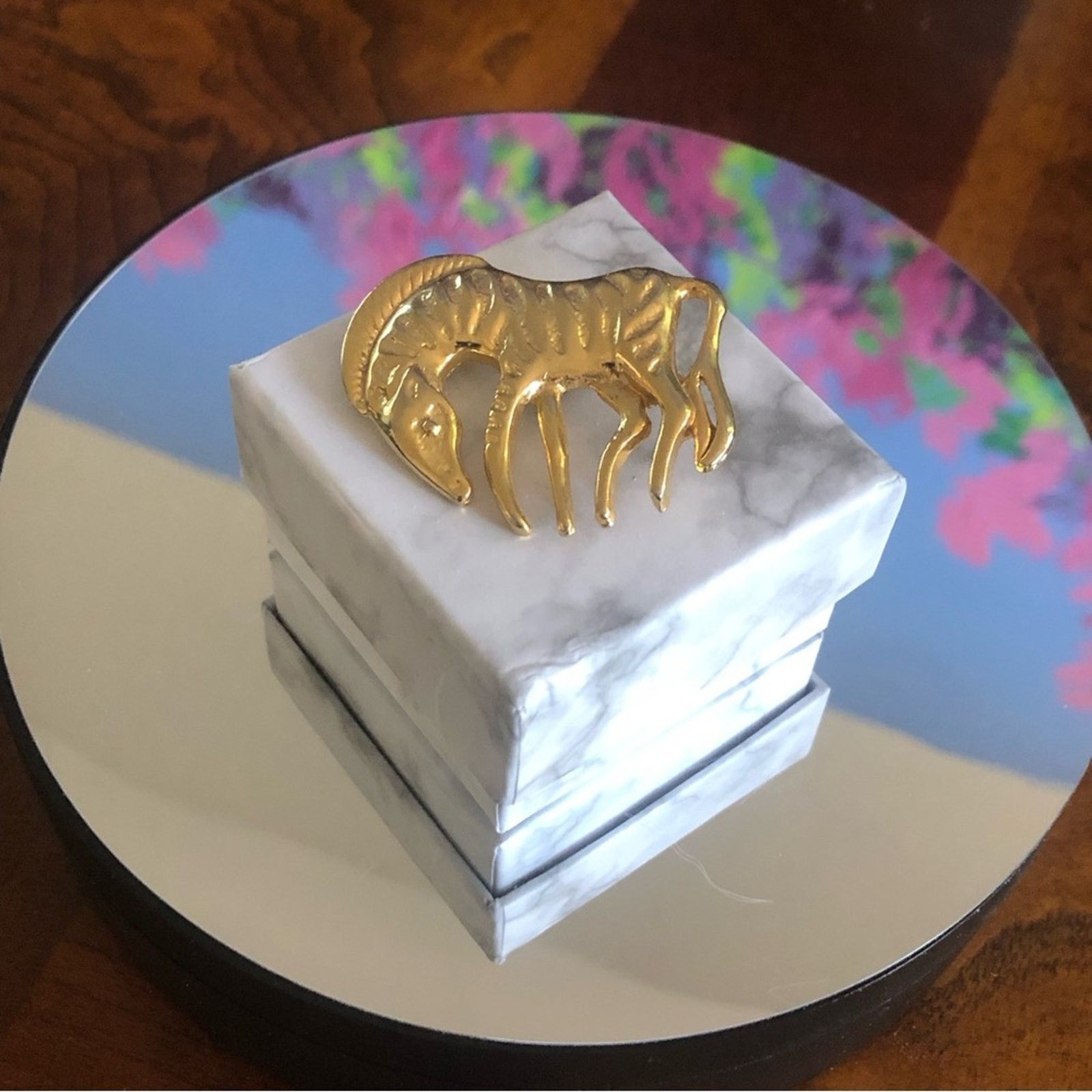 Vintage Vintage gold plated zebra brooch pin Size ONE SIZE - 4 Thumbnail