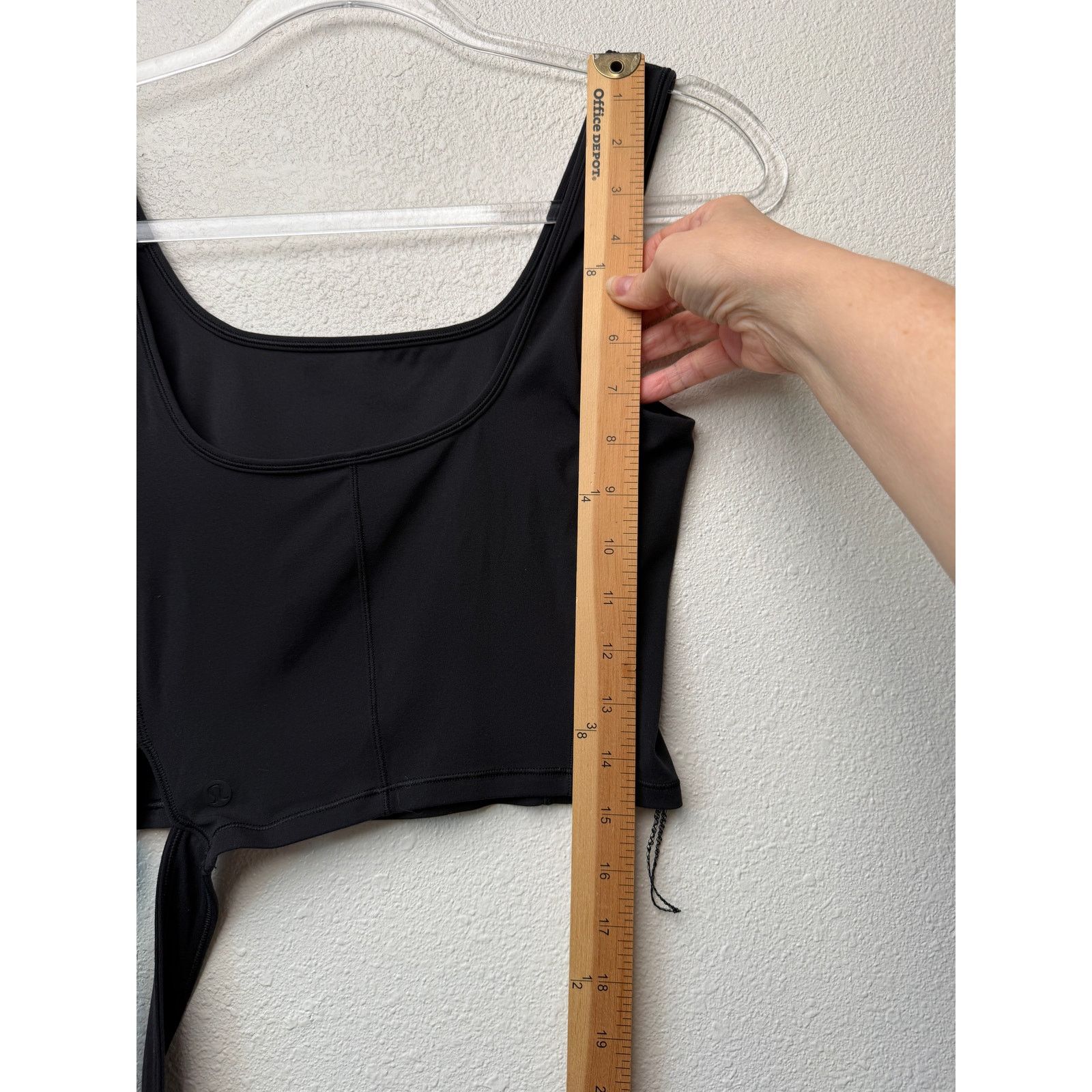 Lululemon Lululemon Get Centred Crop Tank Black Women Size 2 Side Tie Size XS / US 0-2 / IT 36-38 - 11 Thumbnail
