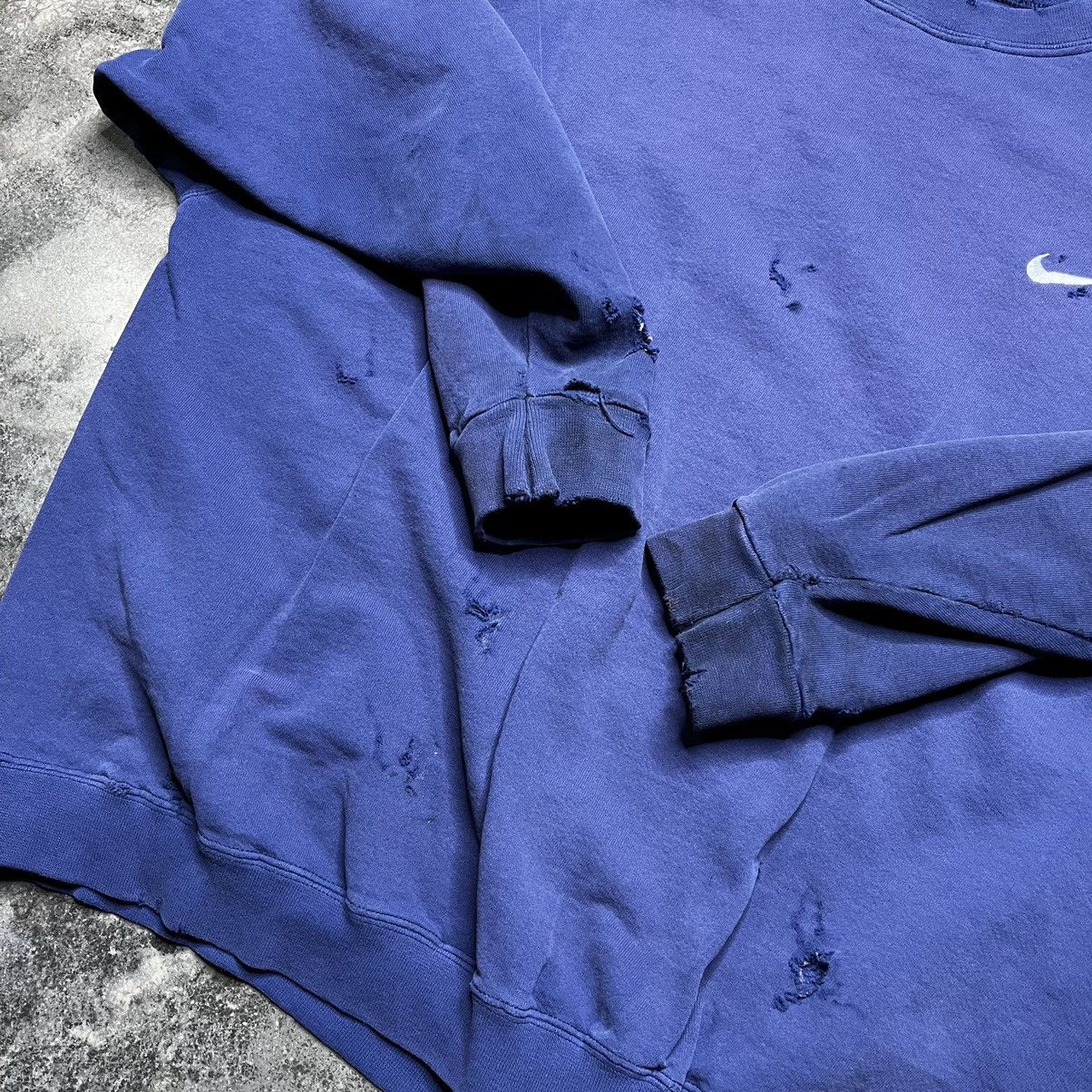 Nike × Vintage vintage 90s nike thrashed sweatshirt Size US XL / EU 56 / 4 - 5 Thumbnail