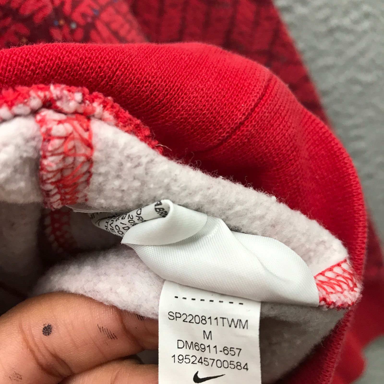 Nike Nike DM6911-657 Essentials AOP Hoodie Men Medium Red Black Size US M / EU 48-50 / 2 - 6 Thumbnail