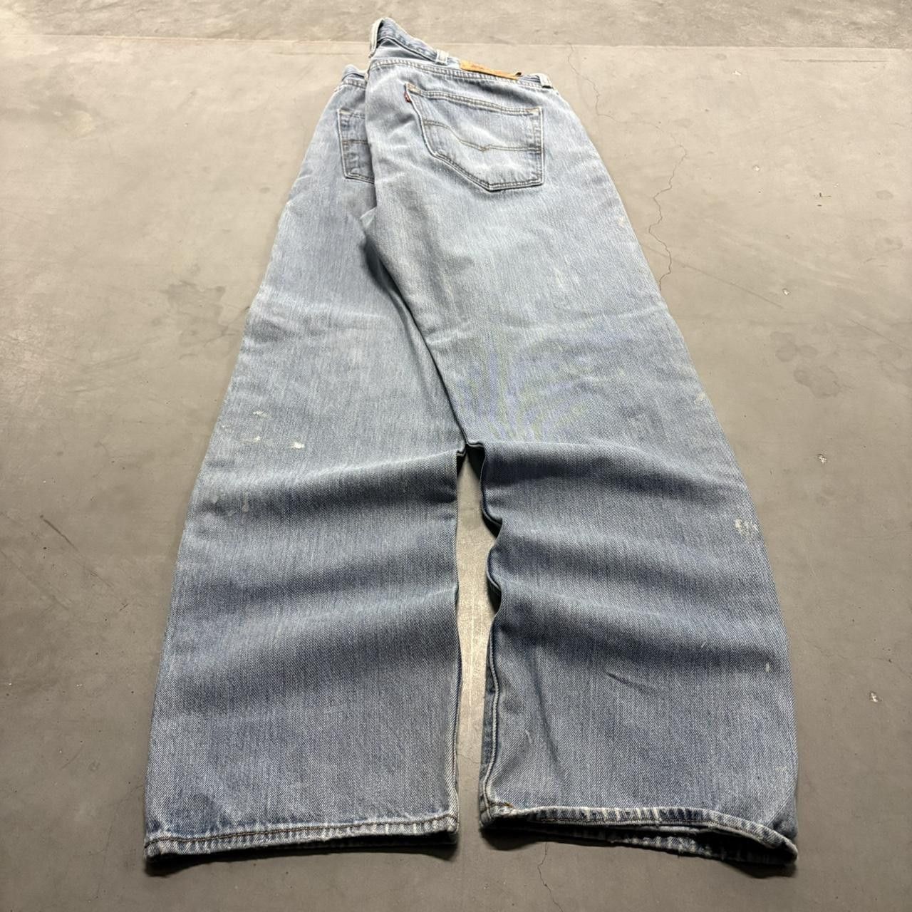 Levi's Crazy Vintage Y2K/2000s Levis 501 Streetwear Grunge Medium Blue Wash Denim Jeans! Size US 36 / EU 52 - 4 Thumbnail