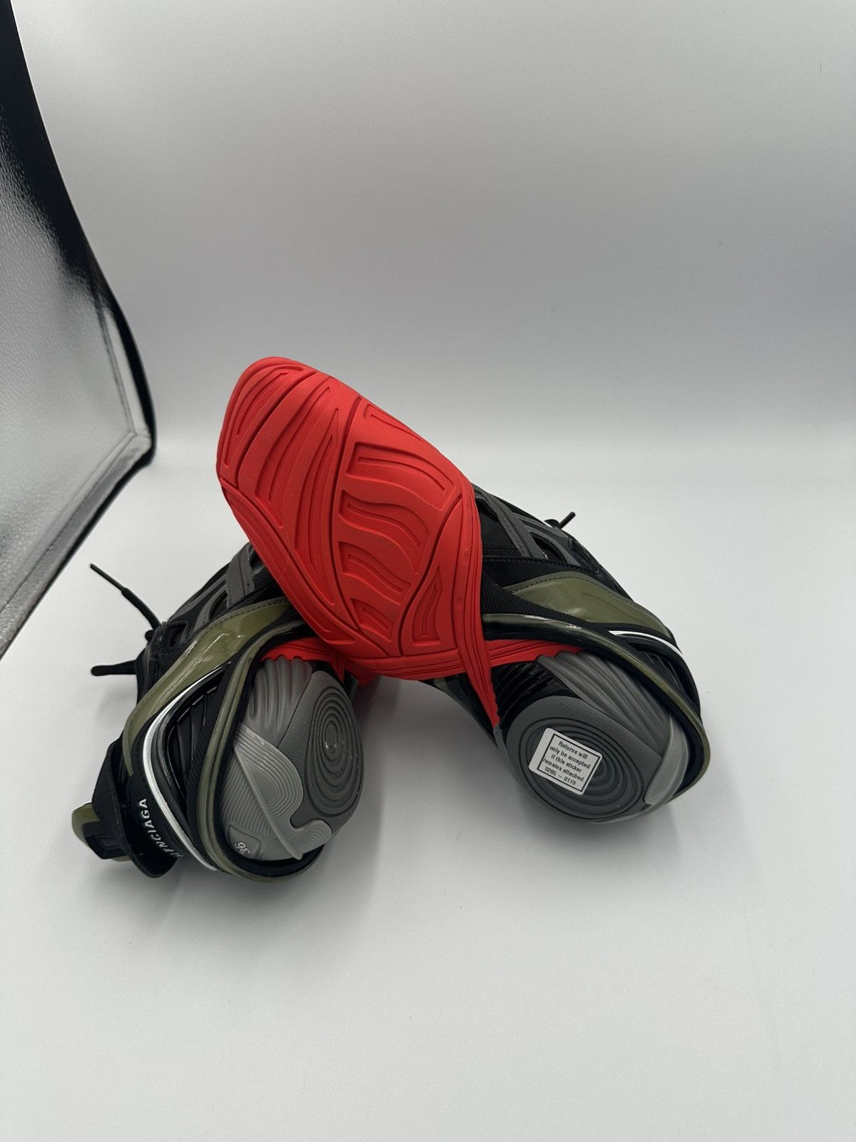 Balenciaga Balenciaga Pyrex Sneakers Size US 6 / IT 36 - 15 Thumbnail