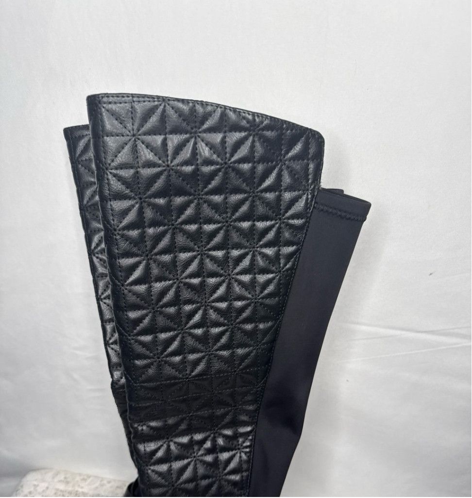 Torrid Torrid Quilted black knee high wide calf zip up boots sz 6 Size US 6 / IT 36 - 3 Thumbnail