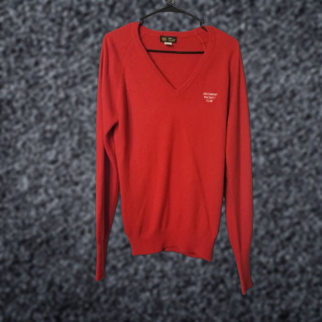 Wilson VINTAGE Wilson Staff Mens S Long Sleeve Sweater Red Greenmont Raquet Club 80s Shirt Mens Small Red Northwest? Size US S / EU 44-46 / 1 - 1 Thumbnail