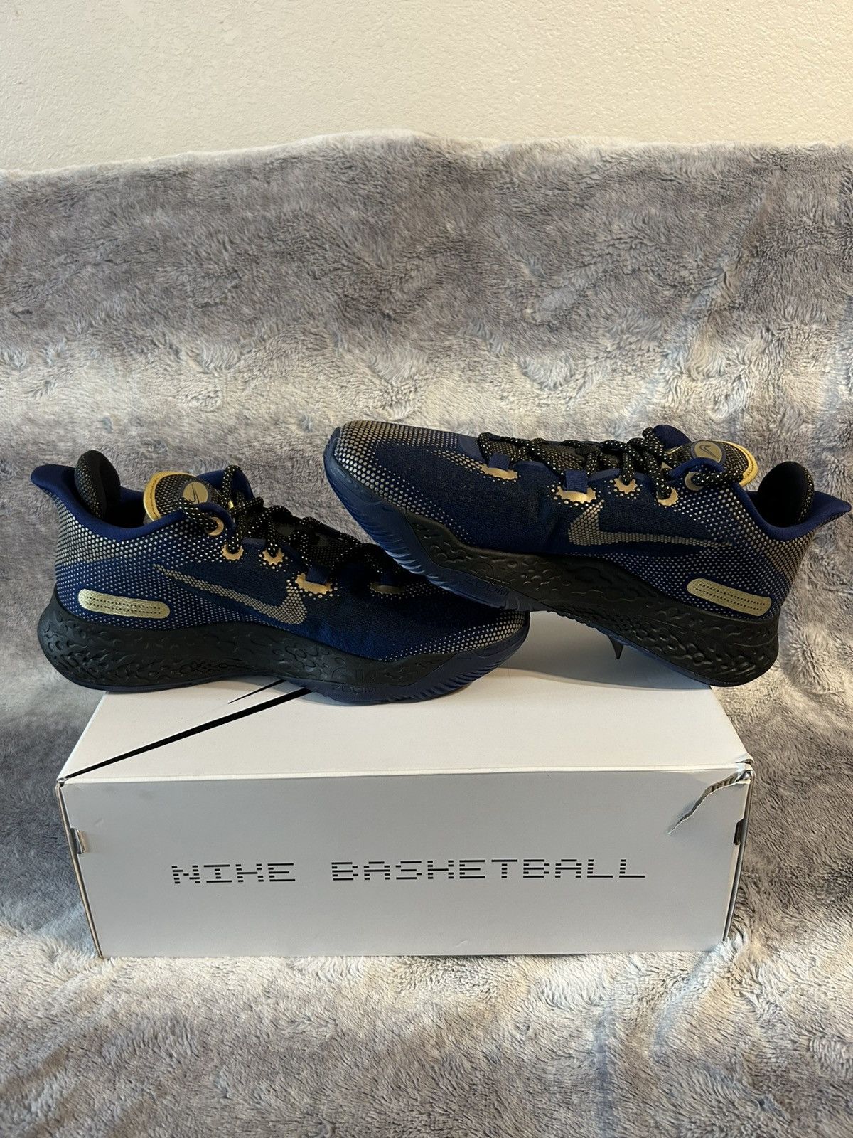 Nike Nike Air Zoom BB NXT Blue Metallic Gold Size 13 DS Size US 13 / EU 46 - 2 Thumbnail