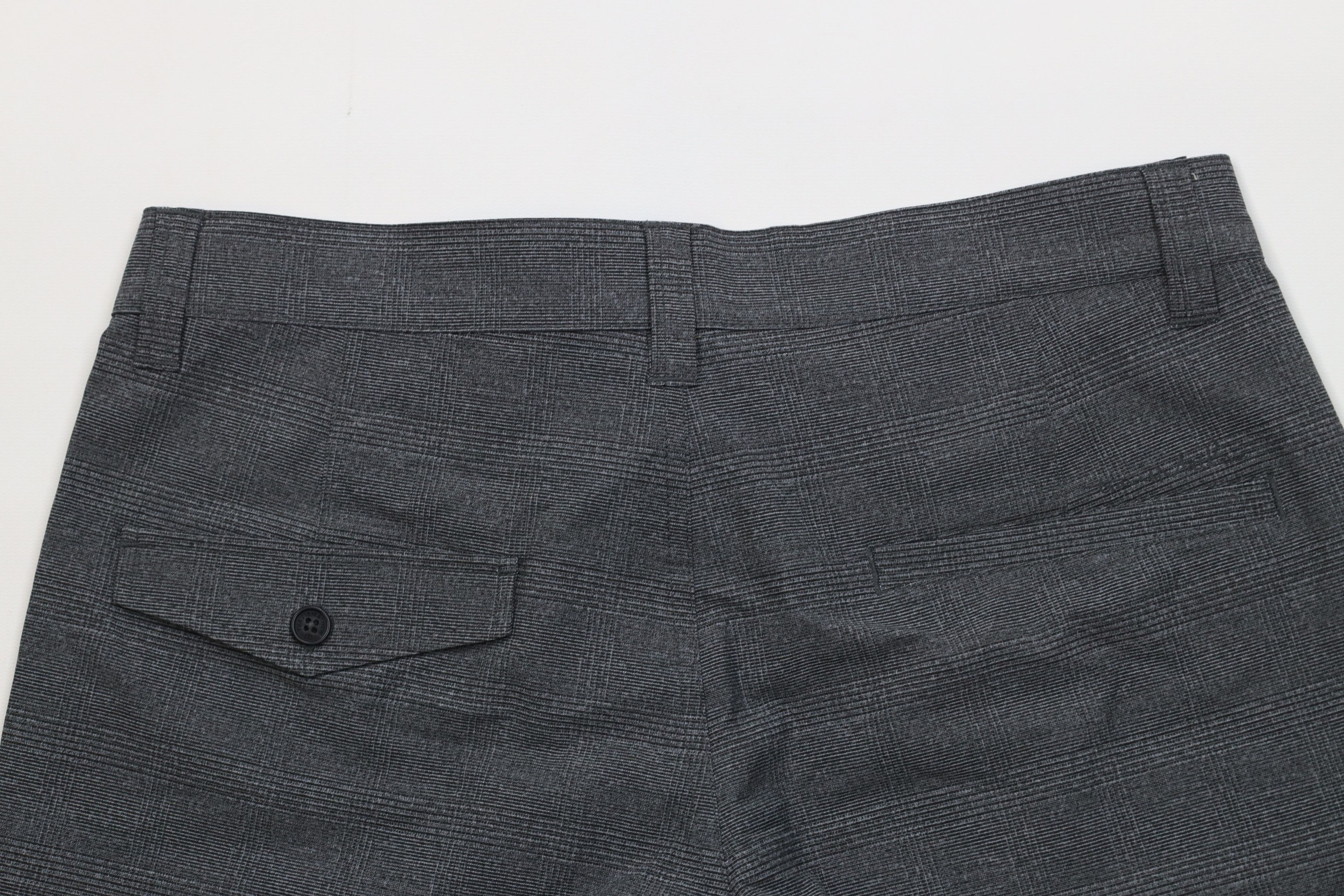 TravisMathew Travis Mathew Striped Plaid Golfing Golf Chino Shorts Gray Size US 30 / EU 46 - 8 Thumbnail