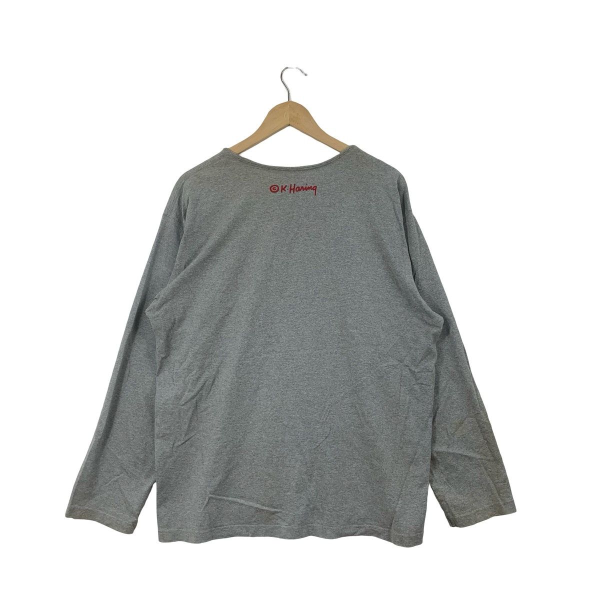 Uniqlo Vintage UNIQLO X KEITH HARING Crossed Fingers Long Sleeve Size US XL / EU 56 / 4 - 6 Thumbnail