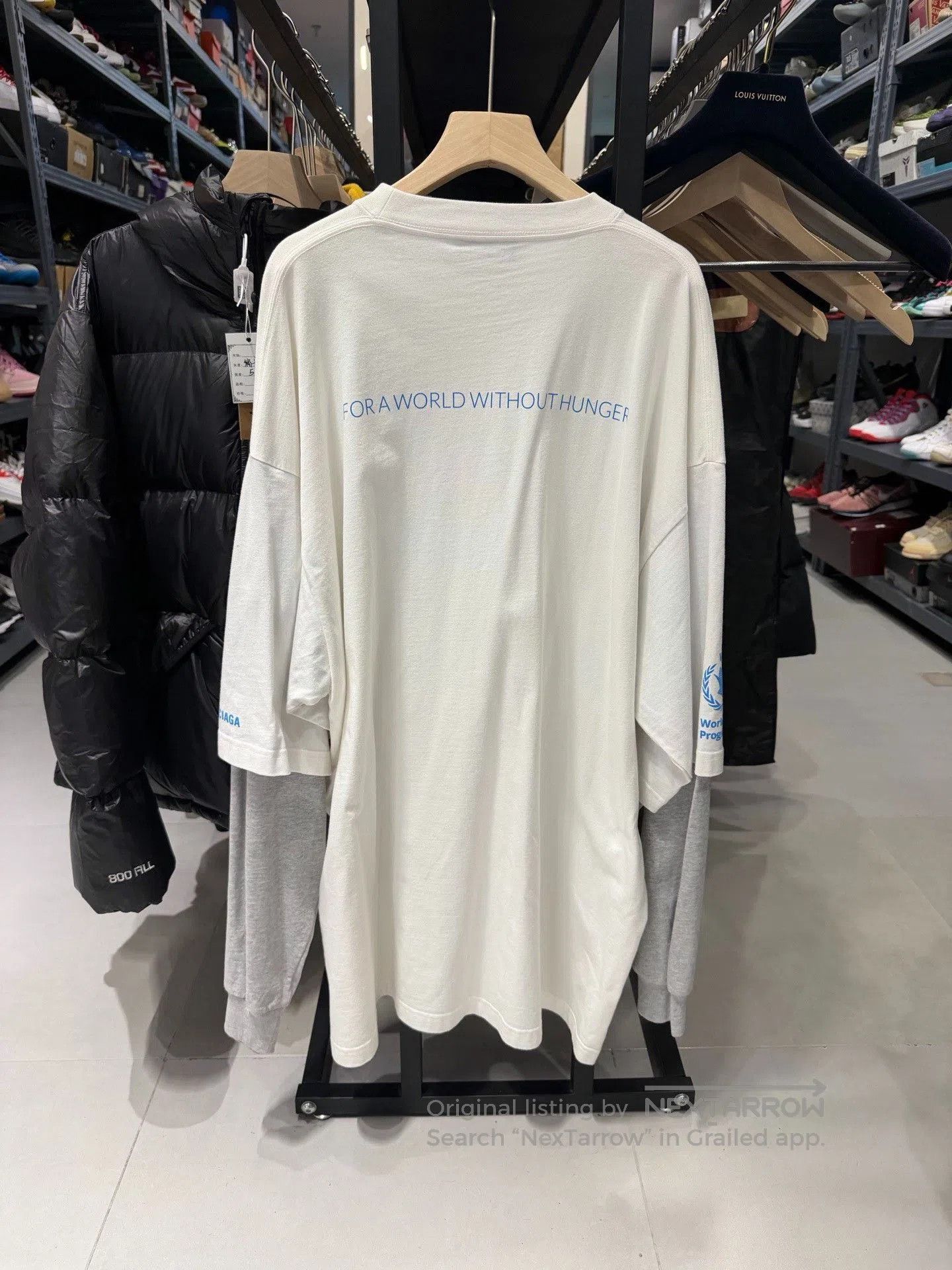 Balenciaga Balenciaga x WFP Collaboration White Long Sleeve. Size US L / EU 52-54 / 3 - 2 Thumbnail