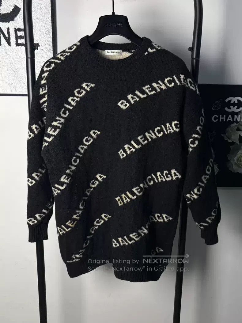 Balenciaga Balenciaga Bulletproof Sweater Size XS / US 0-2 / IT 36-38 - 1 Thumbnail