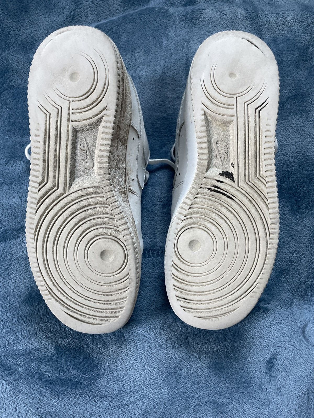 Nike Air Force 1 Size US 9 / EU 42 - 4 Thumbnail