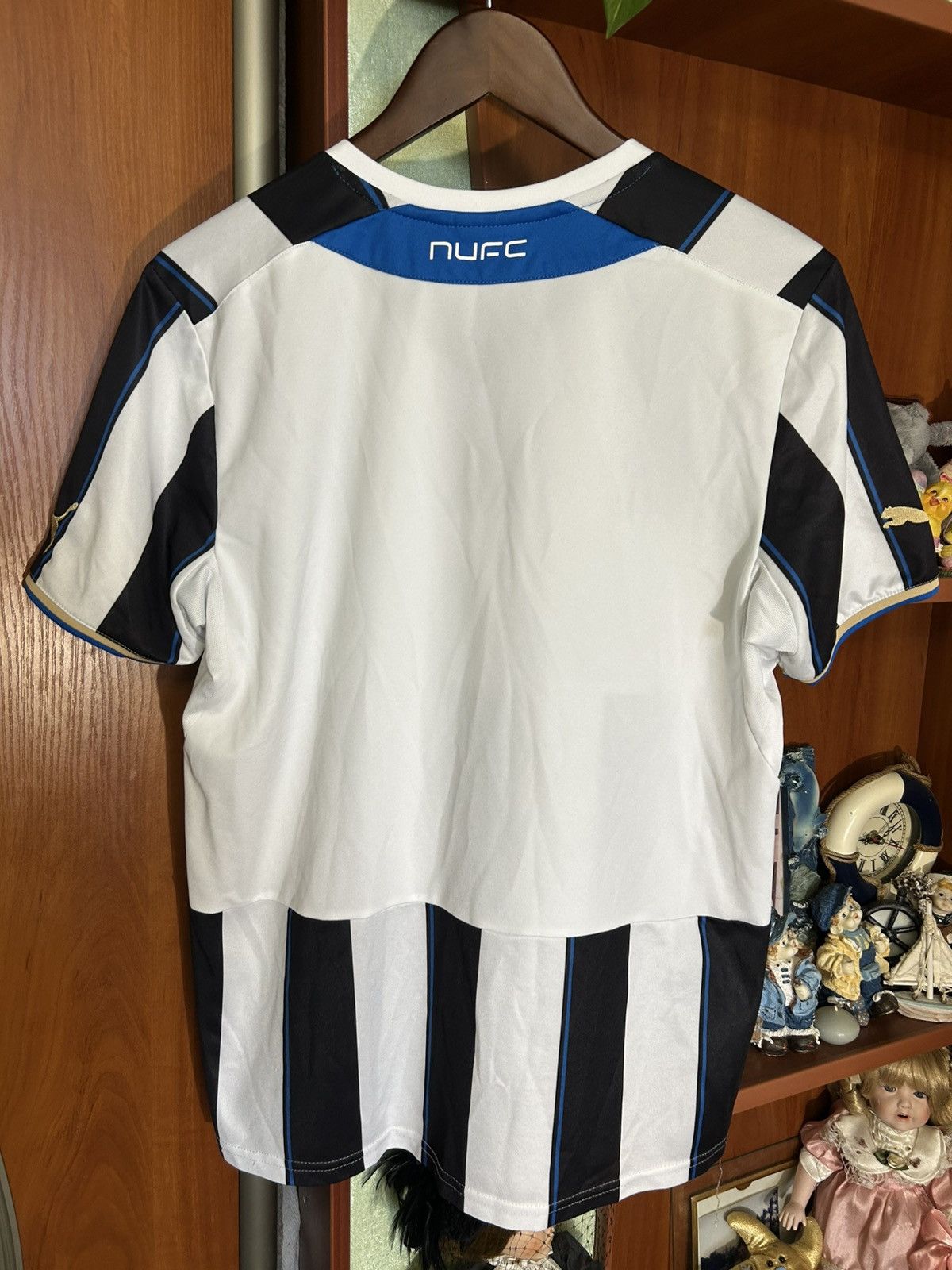 Puma Newcastle United Football Jersey 2013/14 Home Puma Soccer Size US S / EU 44-46 / 1 - 2 Thumbnail