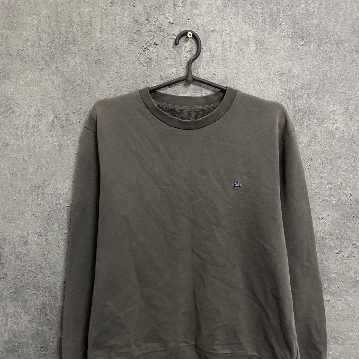 Vivienne Westwood Vintage Vivienne Westwood Sweatshirt Orb Logo Basic Pullover Size US M / EU 48-50 / 2 - 3 Thumbnail