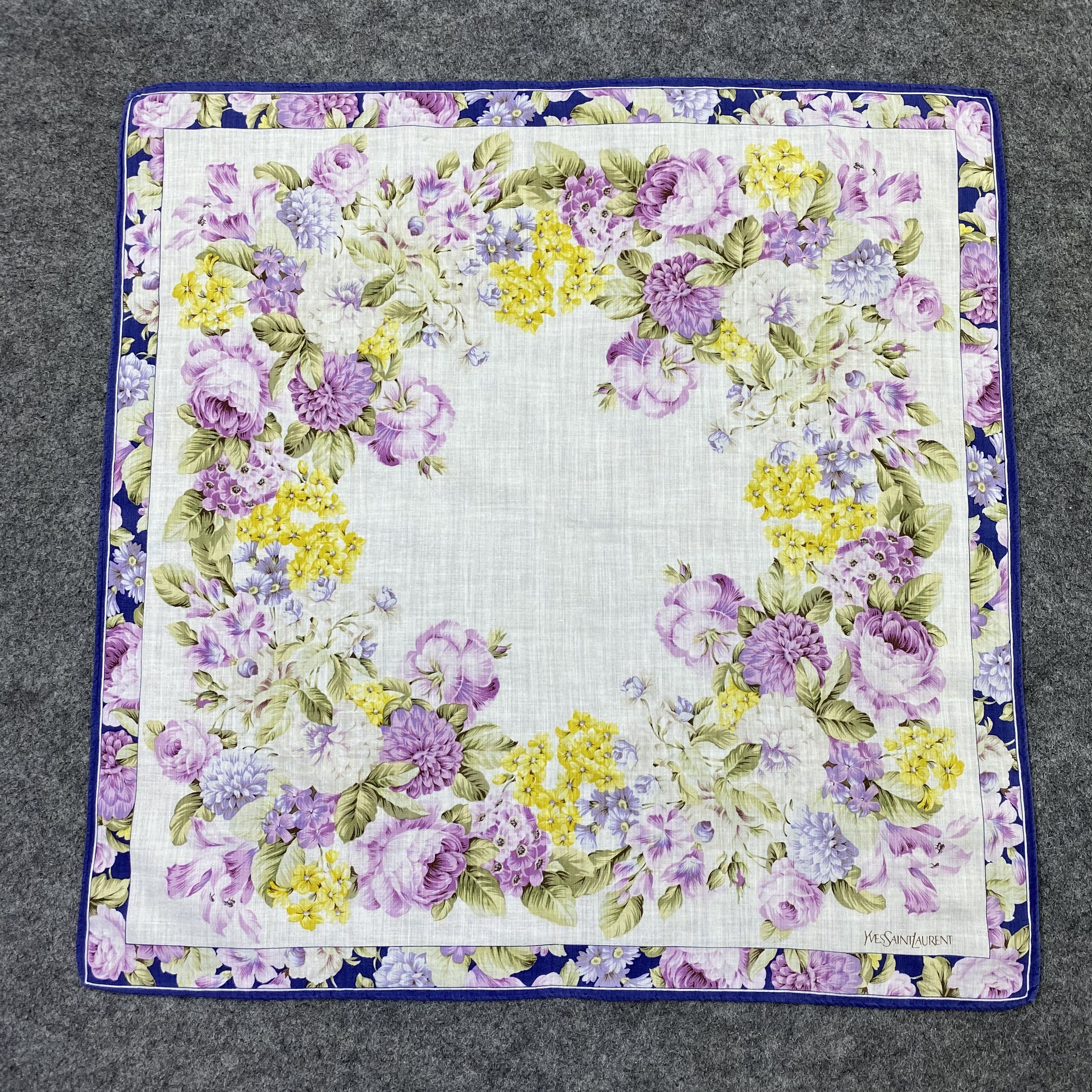 Yves Saint Laurent Yvea Saint Laurent Handkerchief /Bandana /Neckerchief-B2198 Size ONE SIZE - 3 Thumbnail