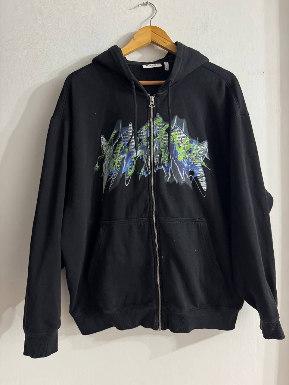 Weekday WEEKDAY Full-Zip Graphic Hoodie (Black) - Size S Size US S / EU 44-46 / 1 - 11 Thumbnail