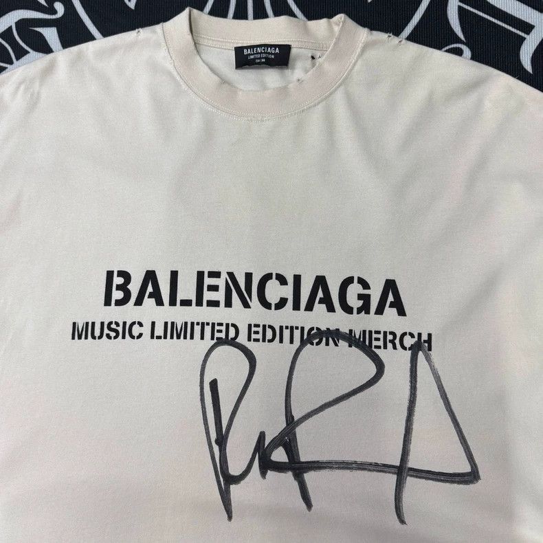 Balenciaga Balenciaga Beige Limited Short Sleeves Size US L / EU 52-54 / 3 - 3 Thumbnail