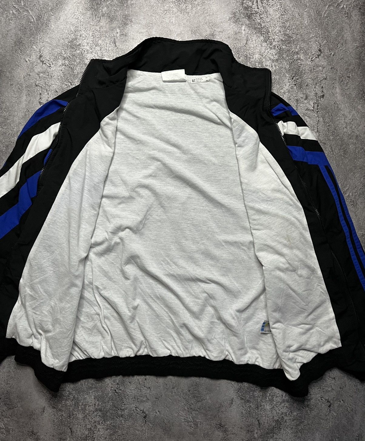 Adidas Vintage 90’s Adidas Zip Jacket Men’s L Size US L / EU 52-54 / 3 - 8 Thumbnail