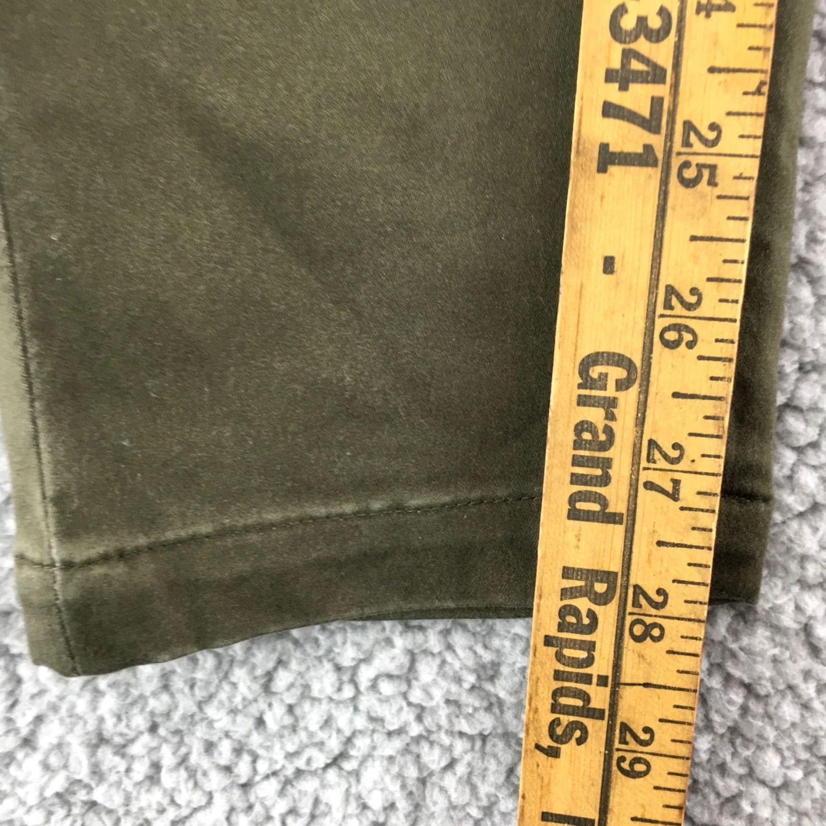 Calvin Klein Calvin Klein Chino Pants Womens 4 Green Button Zip Fly Side Pockets Mid Rise Flat Front Slim Berry? Size 27" / US 4 / IT 40 - 7 Thumbnail