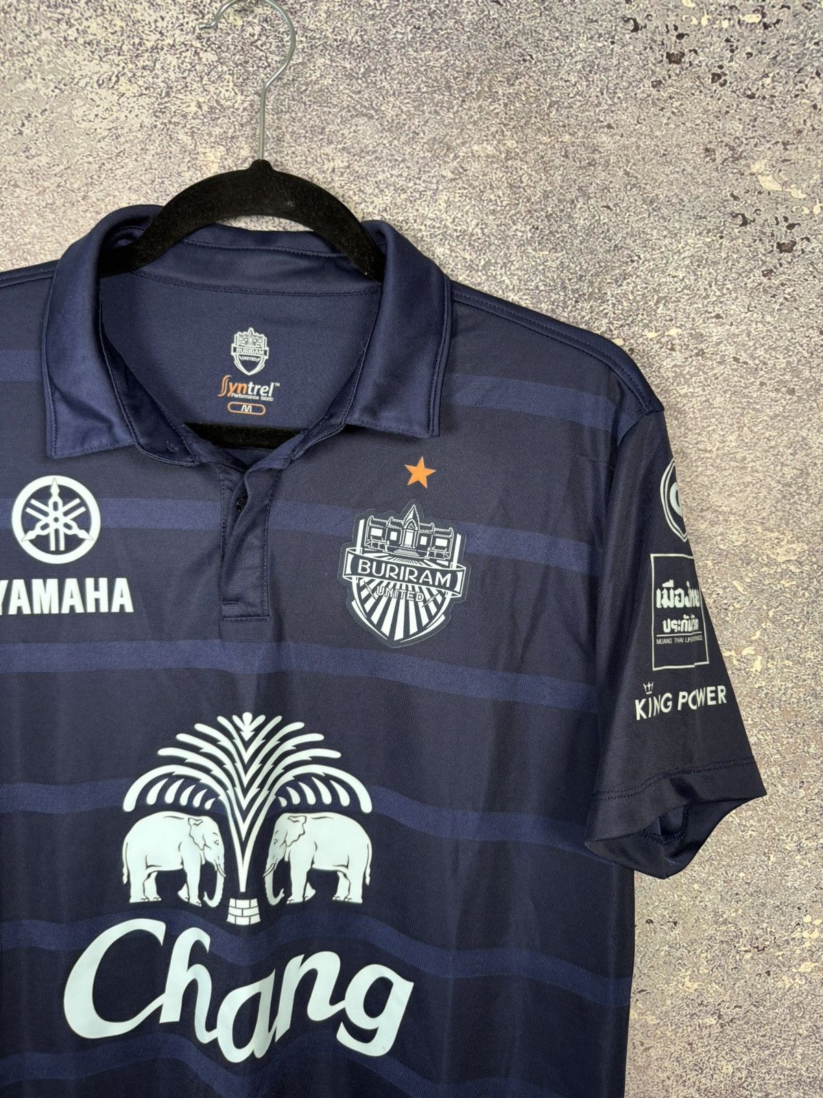 Vintage Buriram United 2017/18 Home Soccer Jersey Medium Size US M / EU 48-50 / 2 - 10 Thumbnail