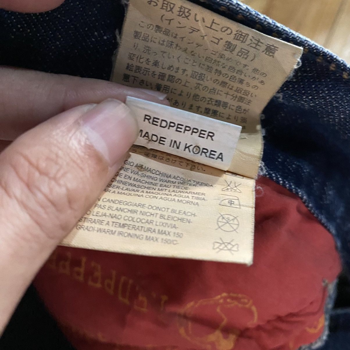Le Grande Bleu (L.G.B.) Y2K Red Pepper Japan Embroidered Wings Denim Size US 34 / EU 50 - 24 Thumbnail