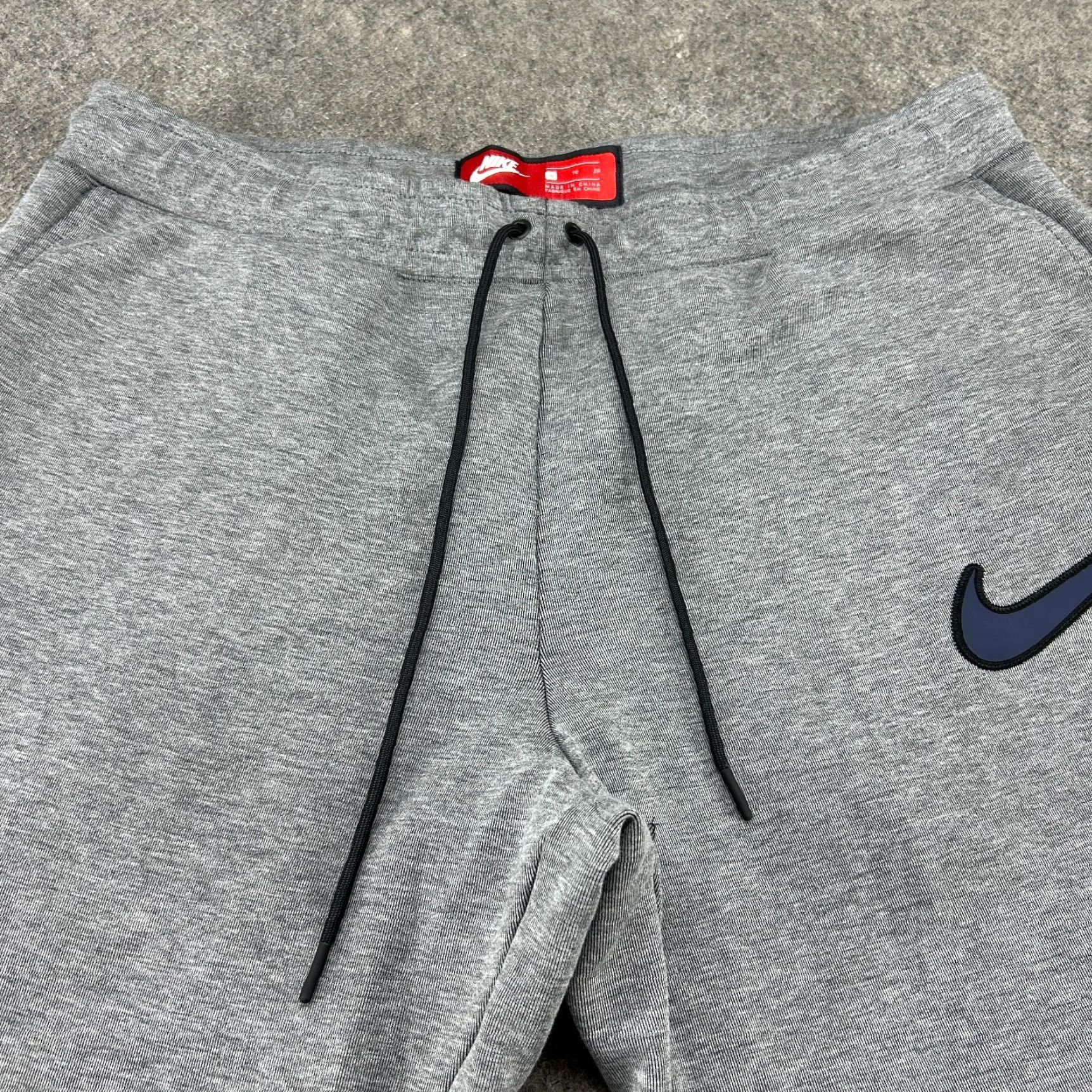 Nike Nike Pants Mens XL Gray Jogger Sweat Swoosh Heather Drawstring Tech Fleece Pack Size US 36 / EU 52 - 2 Thumbnail