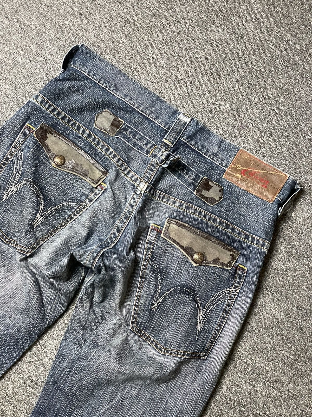 Edwin × Vintage EDWIN x BLUE TRIP Distressed Denim Jeans (93) Size US 35 - 13 Thumbnail