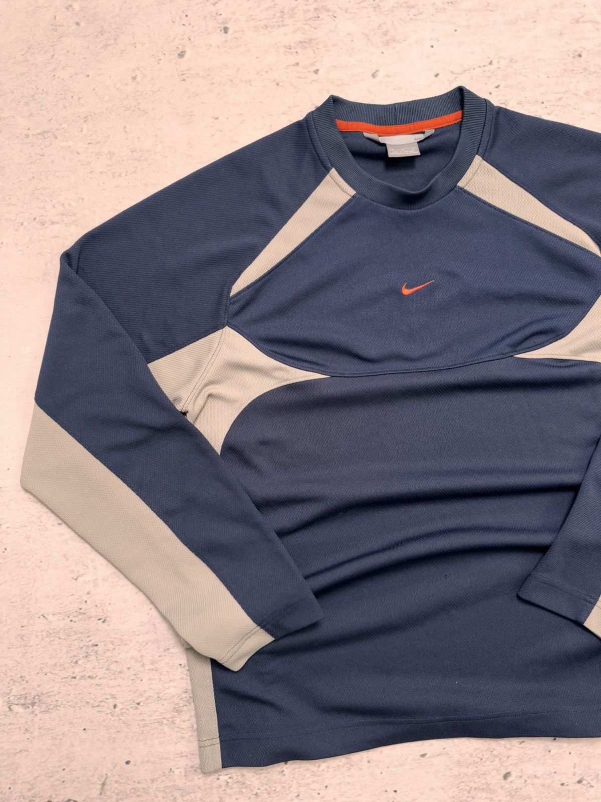 Nike × Vintage NIKE VINTAGE CENTER LOGO OVERSIZE BOXY SWEATSHIRT Size US M / EU 48-50 / 2 - 2 Thumbnail