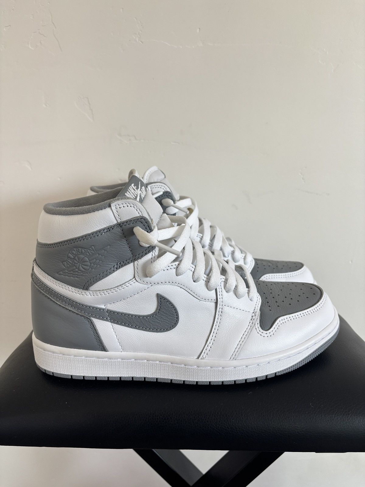 Jordan Brand Jordan 1 High Stealth 2022 Size US 9 / EU 42 - 1 Thumbnail