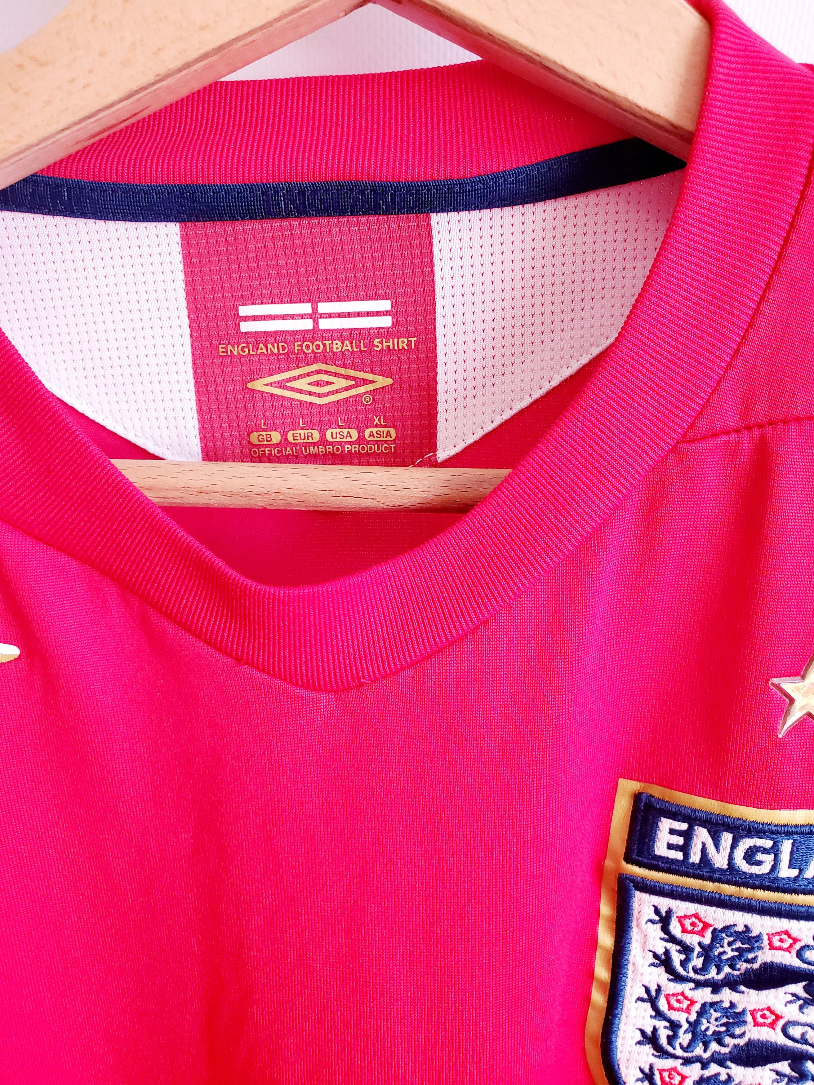 Umbro England Away football shirt 2006 - 2008 Red Umbro size L Size US L / EU 52-54 / 3 - 2 Thumbnail