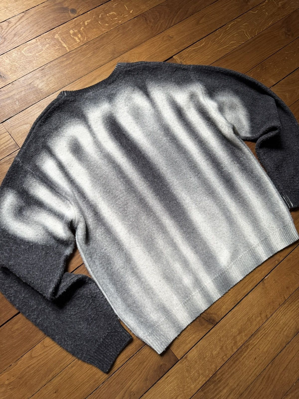 Supreme supreme blurred logo sweater black FW23 Size US S / EU 44-46 / 1 - 8 Thumbnail
