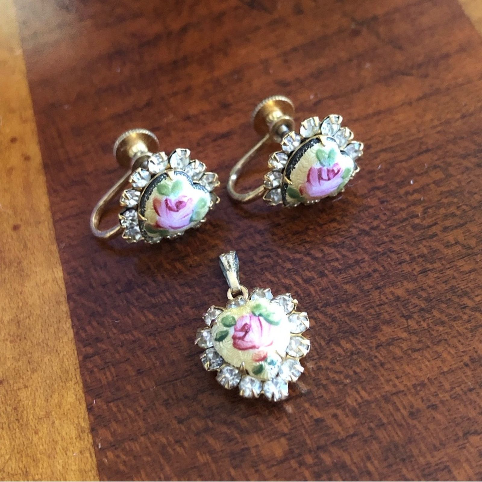 Vintage Vintage 50s Victorian revival enamel heart jewelry set Size ONE SIZE - 1 Thumbnail
