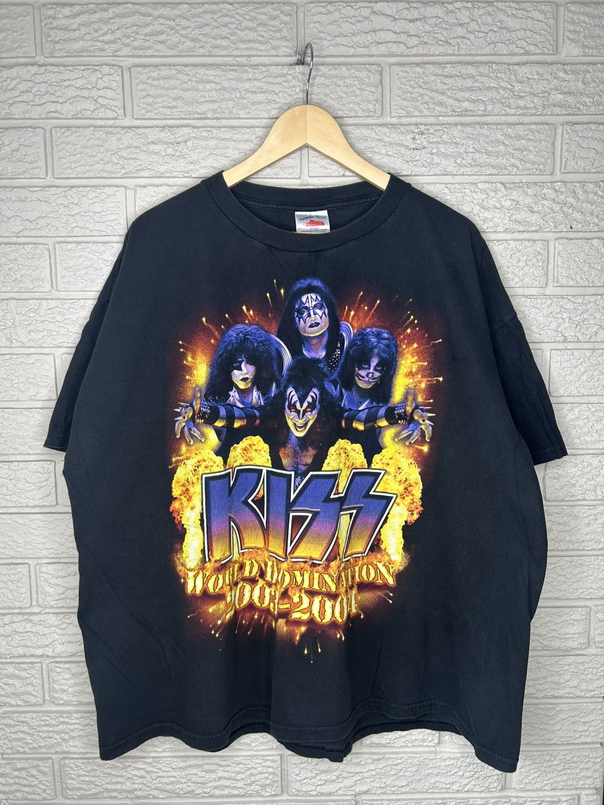 Band Tees Vintage Kiss World Domination Tour T Shirt Size US XL / EU 56 / 4 - 1 Thumbnail