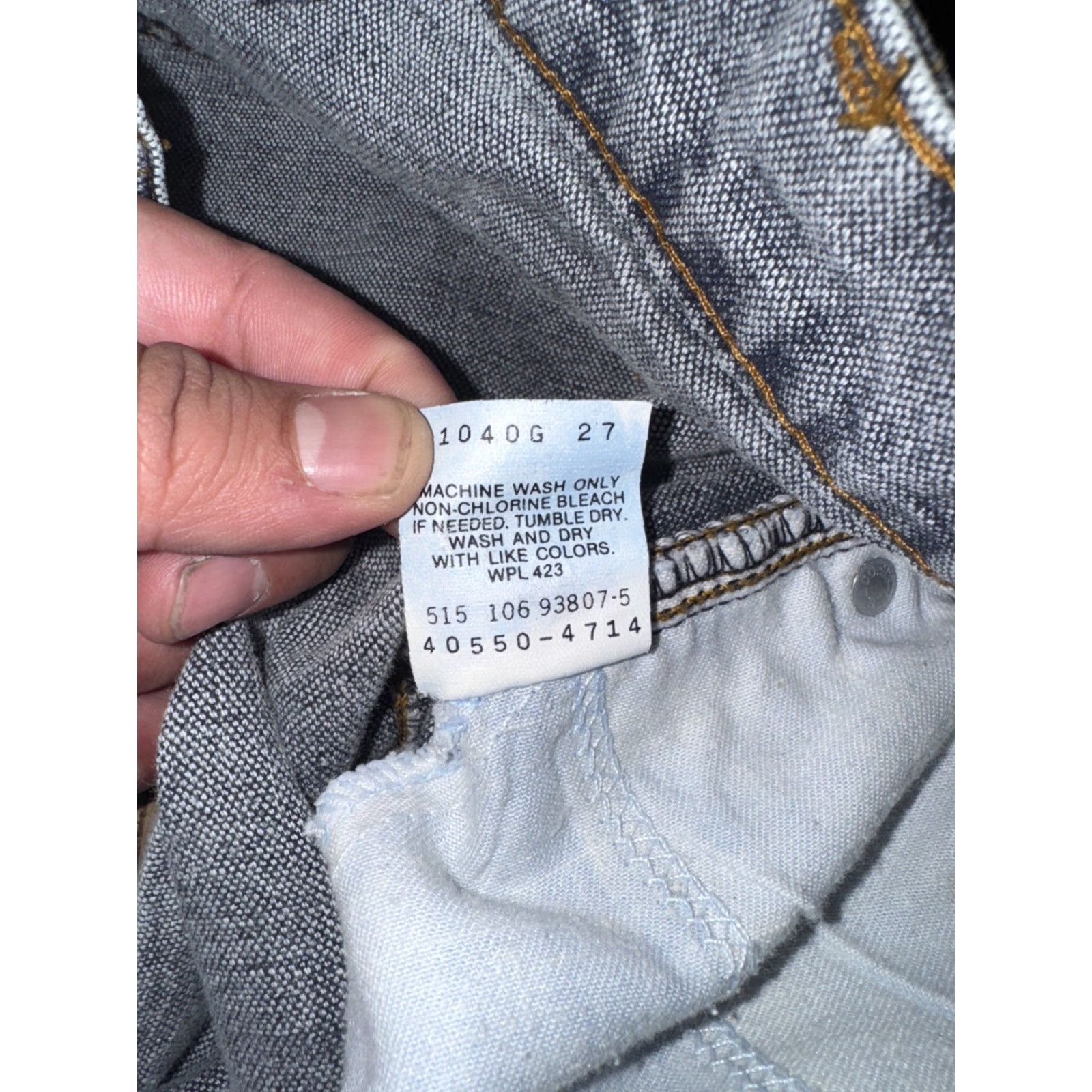 Levi's VINTAGE Levi’s 505 Jeans Regular Fit Made in USA 34x26 Light Wash Zip Fly 90s Mens Jeans Size US 34 / EU 50 - 6 Thumbnail