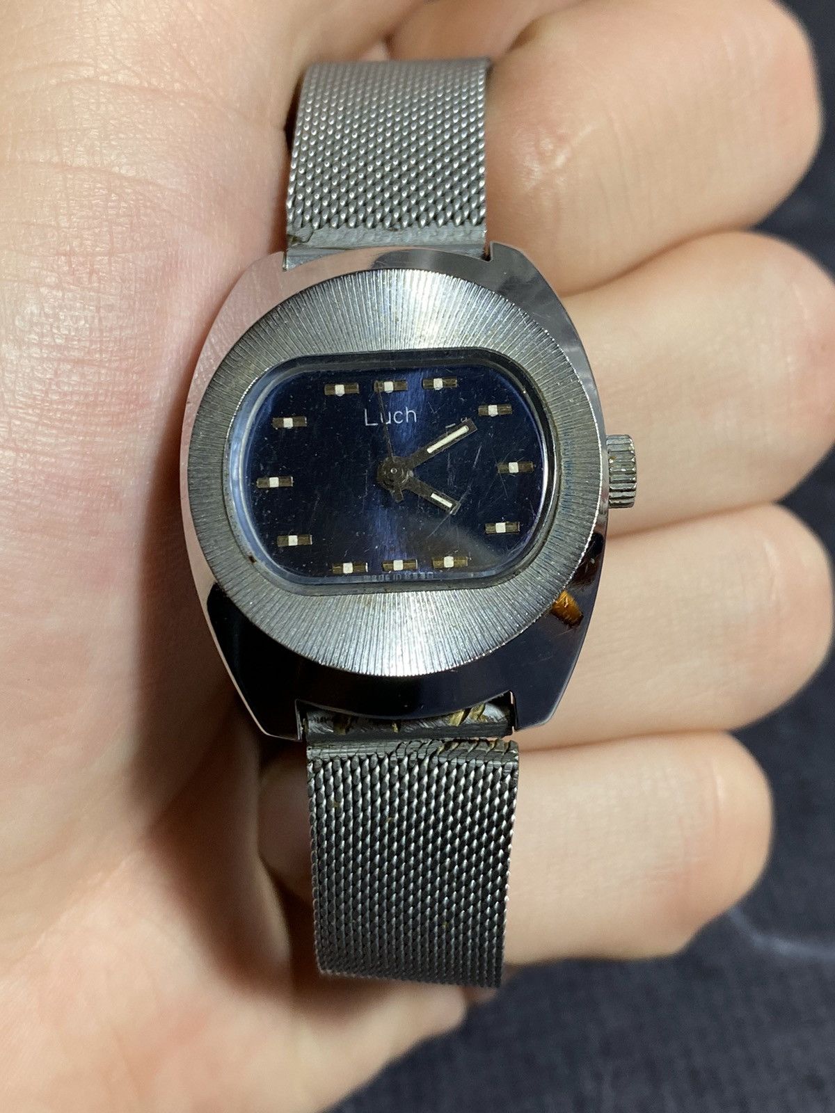 Jewelry Vintage Luch Watch with Mesh Strap - Soviet Era Size ONE SIZE - 7 Thumbnail