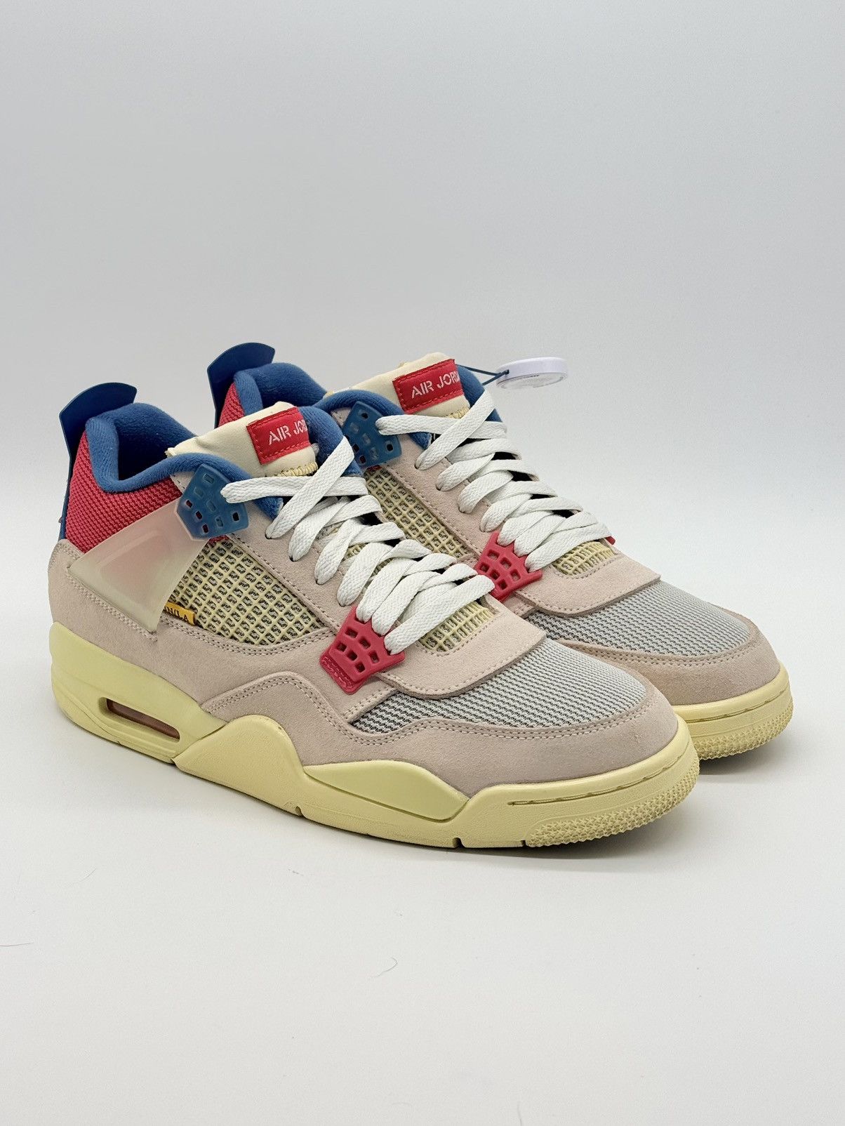 Jordan Brand Size 10.5 - Jordan 4 Retro x Union LA Mid Guava Ice Size US 10.5 / EU 43-44 - 1 Thumbnail