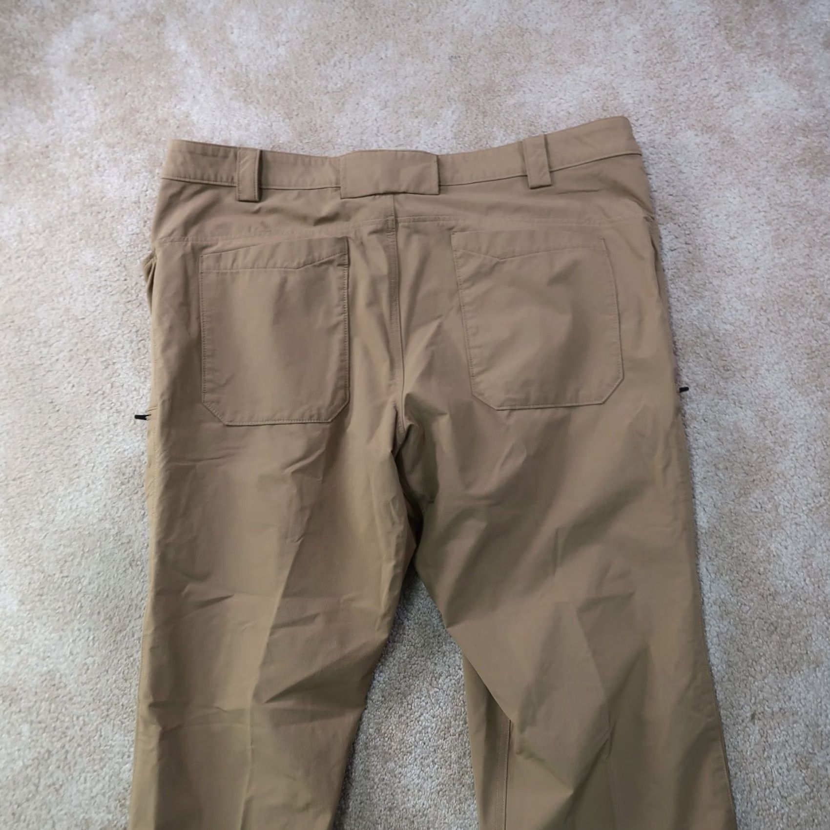 Vintage Duluth Trading Flexpedition Relaxed Cargo Pants Mens 44x30 Tan Stretch Workwear Pants Mens 44x30 Tan Cargo Pocket Size US 44 / EU 60 - 7 Thumbnail