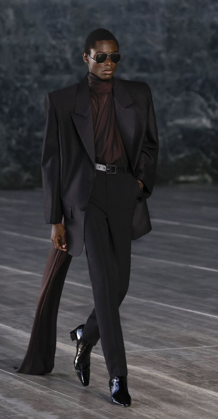 Saint Laurent Paris Wide shoulder fw24 pinstripe wool tuxedo set Size 48R - 1 Thumbnail