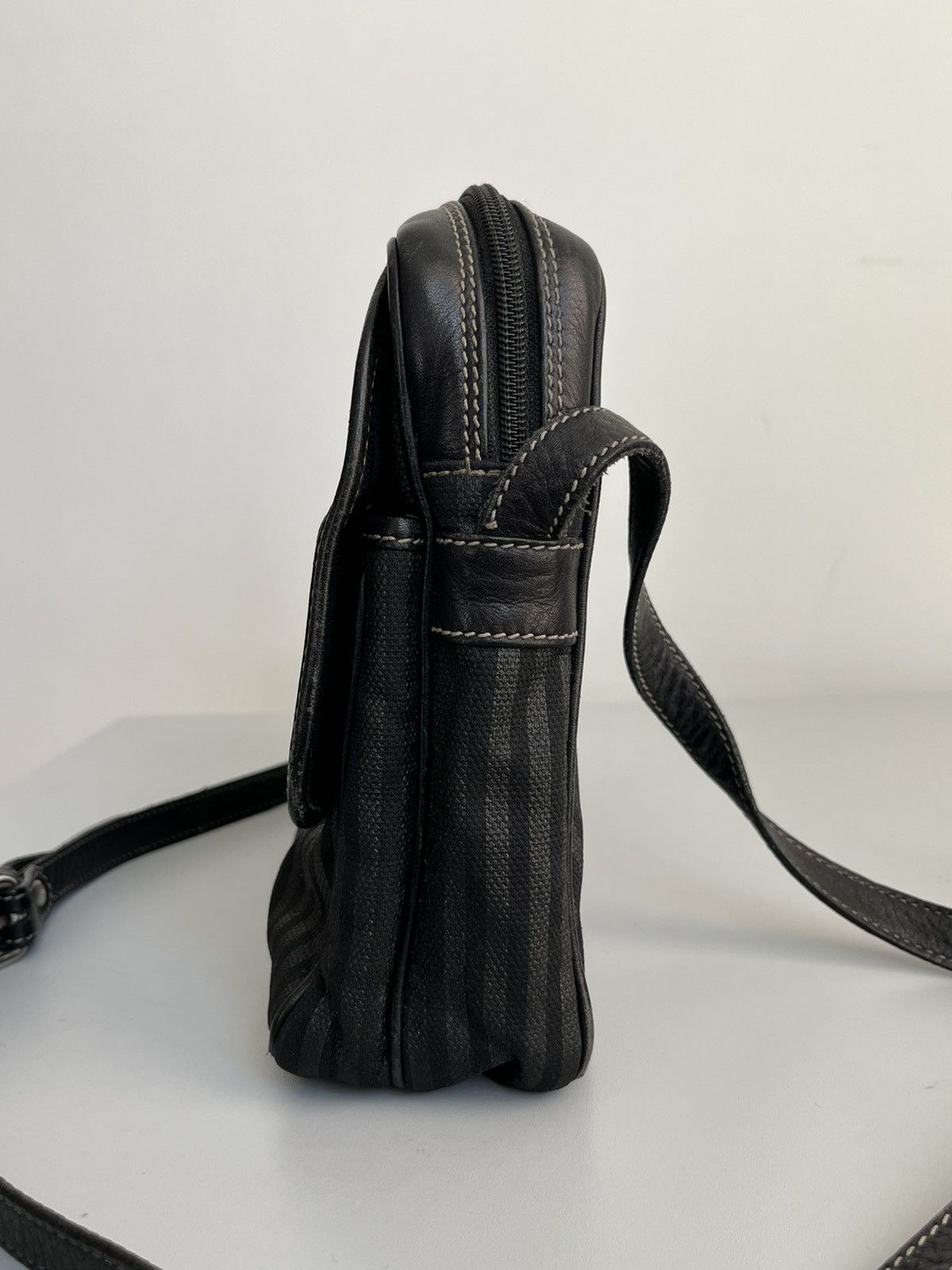 Fendi Vintage Fendi 90s striped crossbody bag Size ONE SIZE - 11 Thumbnail